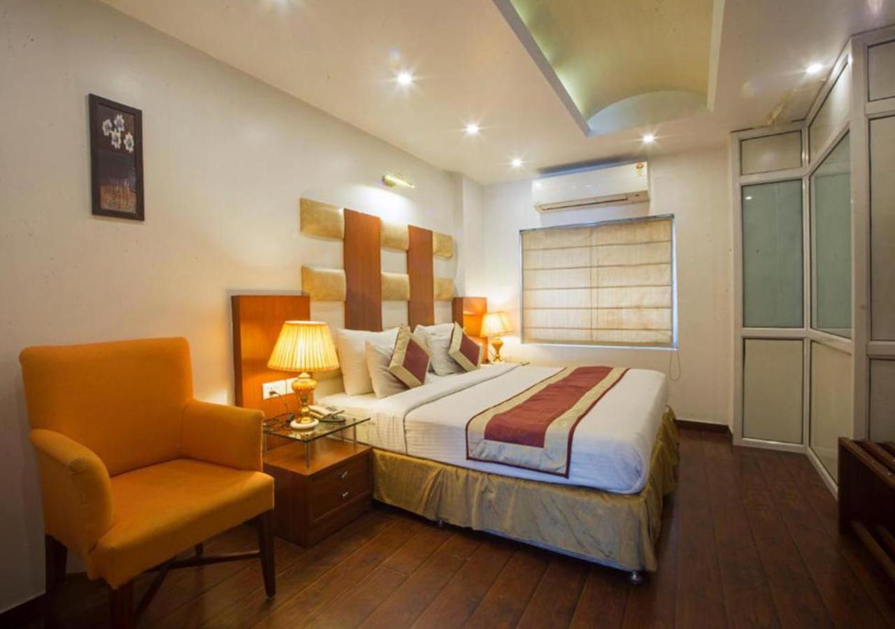 Hotel Palm Do'R # Walking Distance To New Delhi Station # Parking # Family Hotel # Customer'S Choice Hotel # Near To Tourist Places - India Gate, Red Fort, Jama Masjid Extérieur photo