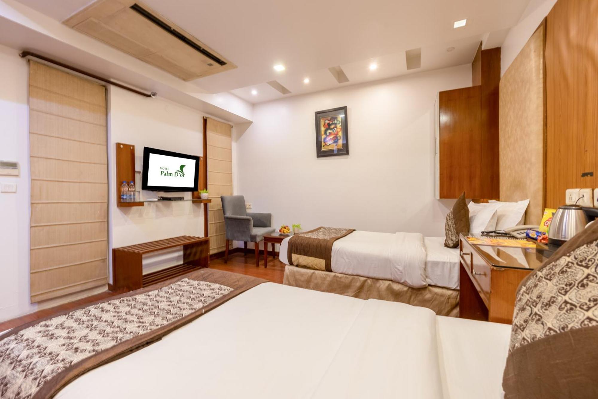Hotel Palm Do'R # Walking Distance To New Delhi Station # Parking # Family Hotel # Customer'S Choice Hotel # Near To Tourist Places - India Gate, Red Fort, Jama Masjid Extérieur photo